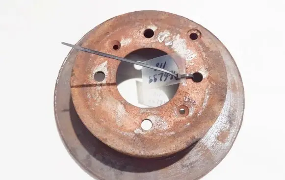 Hyundai Sonata Rear brake disc neventiliuojamas