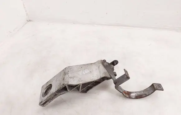Mercedes-Benz C W205 Radiator mount bracket A2055014220