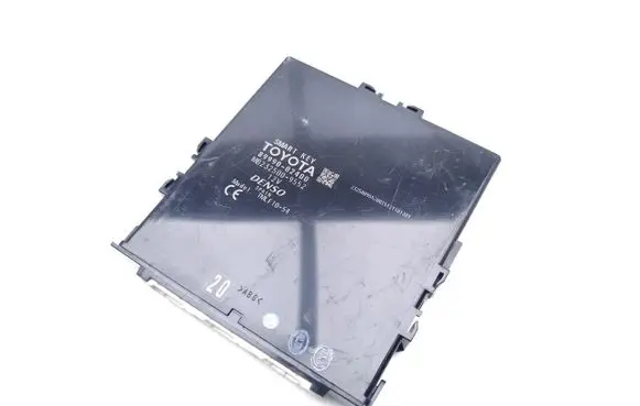 Toyota Auris E180 Keyless (KESSY) go control unit/module 8999002400 MB2325009552