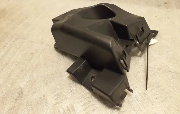 Citroen C4 III e-C4 Rear bumper mounting bracket 9831818980