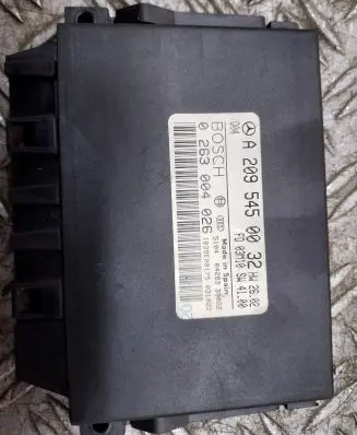 Mercedes-Benz C W203 Parking PDC control unit/module 2095450032
