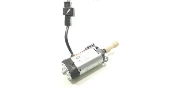 Mercedes-Benz E W211 Steering column adjust motor A2205400288