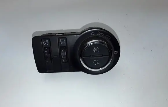 Chevrolet Orlando Light switch 13301758