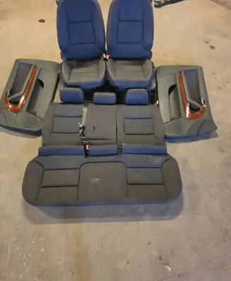 Seat set