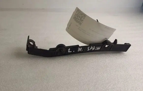 Porsche Panamera (970) Fender mounting bracket 97050480100