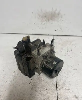 Volkswagen Golf IV ABS Pump 00007884E1 1C0907379M 10096003353