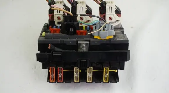 Peugeot Expert BSM Control unit 9675878780