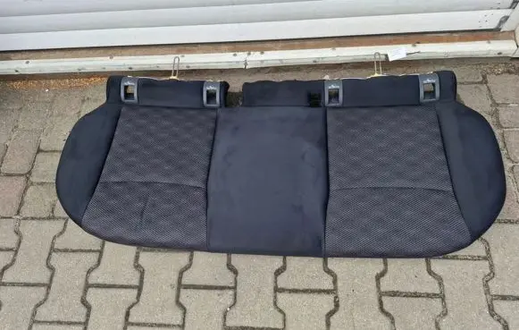 Nissan Qashqai Second row seats 