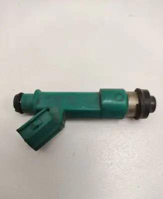 Toyota Corolla E120 E130 Fuel injector 2325028080