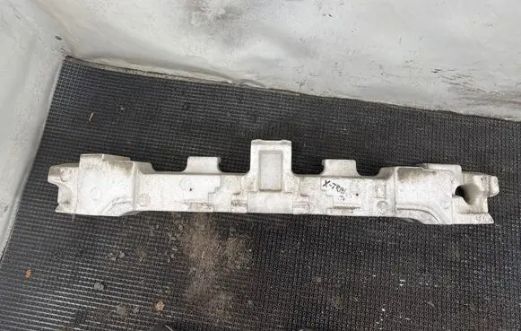 Nissan X-Trail T32 Front bumper foam support bar 620004CE0A