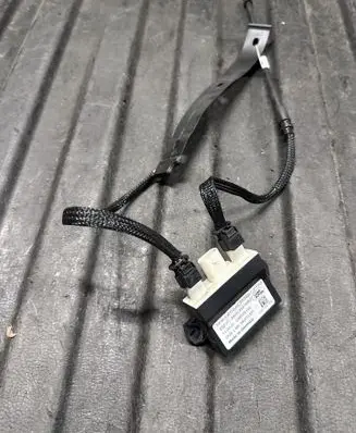 Land Rover Discovery 5 Trunk lid opening control unit HY3214E112AB C02731103 008989896