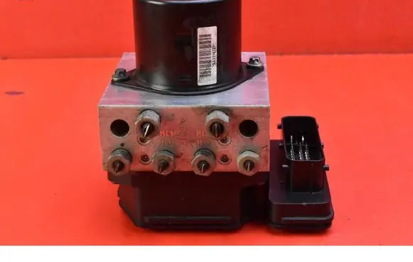 Opel Insignia A ABS Pump 13328651