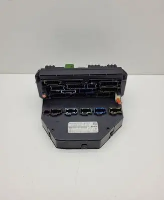 Mercedes-Benz CLS C218 X218 Fuse module A2129007024