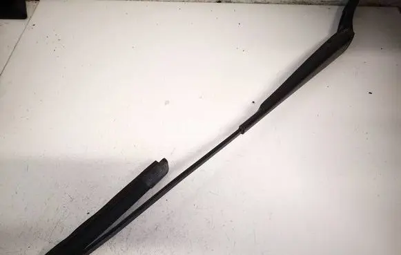 Volkswagen PASSAT B7 Front wiper blade arm 3ac955409