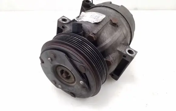 Nissan Primastar Air conditioning (A/C) compressor (pump) 7700105765