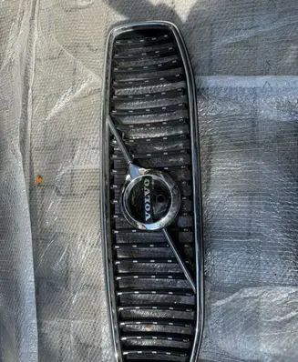Volvo S90, V90 Front bumper upper radiator grill 958977G 31425856