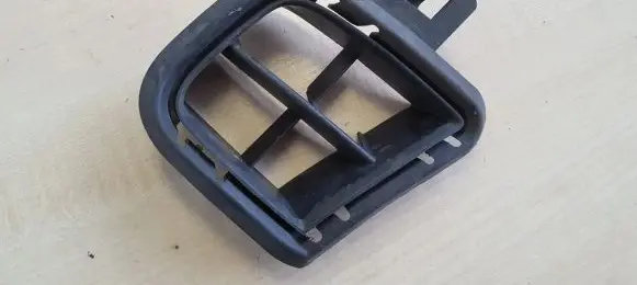 Front bumper lower grill