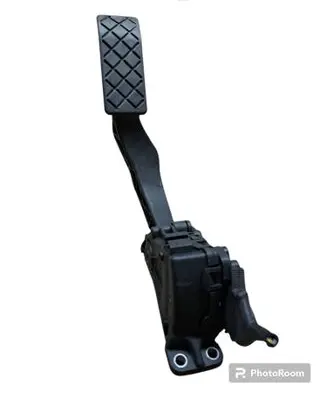Volkswagen Transporter - Caravelle T5 Accelerator throttle pedal 7H1721503