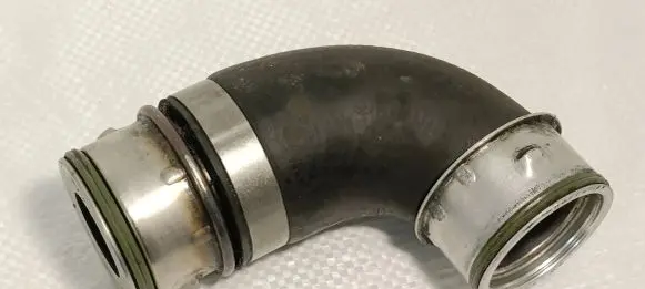 Volkswagen Golf V Intercooler hose/pipe