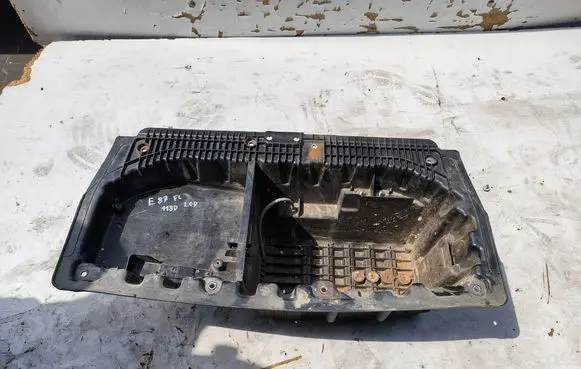 BMW 1 E81 E87 Other trunk/boot trim element 51717120019