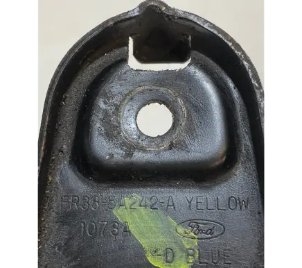 Ford Mustang VI Muffler mount bracket/holder FR335A242A
