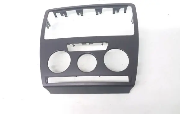 Skoda Octavia Mk2 (1Z) Climate control/heater control trim 1Z0858069