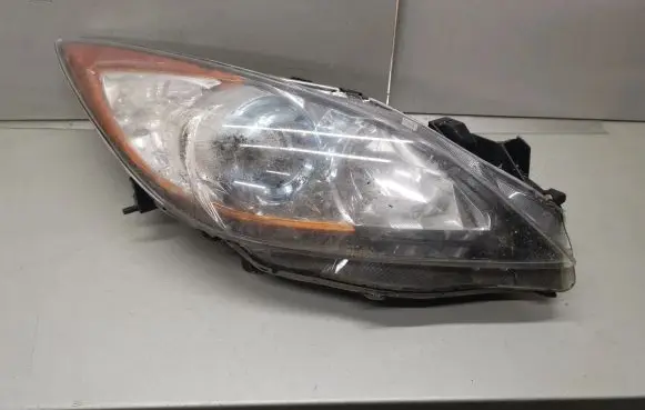 Mazda 3 II Headlight/headlamp 9922681017