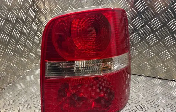 Volkswagen Touran I Rear/tail lights 1T0945258D