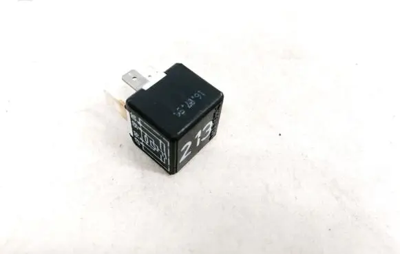 Audi A4 S4 B5 8D Other relay 443951253J