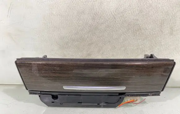 BMW 7 F01 F02 F03 F04 Car ashtray 51459119317