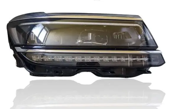 Volkswagen Tiguan Headlight/headlamp 5NN941082 030110123600 LE15A6359