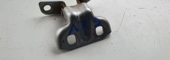 Opel Mokka Rear door upper hinge