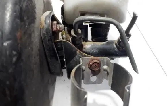 Nissan Micra Master brake cylinder
