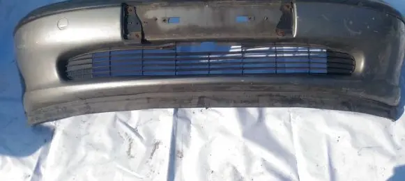 Opel Vectra B Front bumper ruda