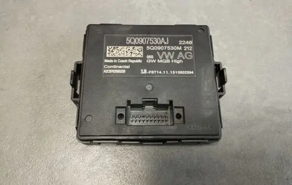 Volkswagen Golf VII Gateway control module 5Q0907530AJ 5Q0907530M