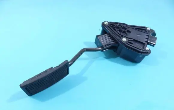 Honda CR-V Accelerator throttle pedal JM14A IMPRK1299978