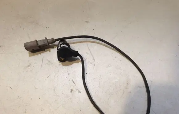 Audi A4 S4 B6 8E 8H Crankshaft position sensor 0261210