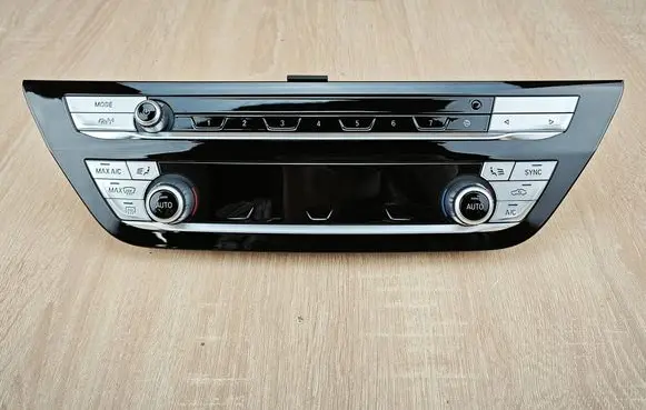 BMW 5 G30 G31 G38 Climate control unit 5A48072