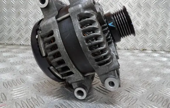 Jeep Grand Cherokee Generator/alternator P04801835AB 1042106591