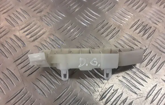 Mitsubishi Space Star Rear bumper mounting bracket