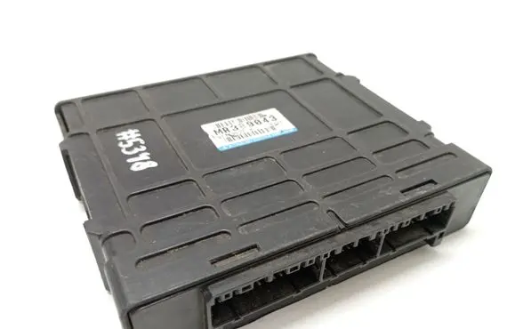 Mitsubishi Space Wagon Gearbox control unit/module MR389043 G1T19677