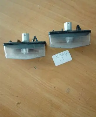 Toyota RAV 4 (XA40) Number plate light