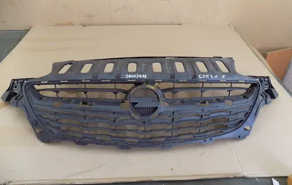Opel Corsa E Front bumper upper radiator grill 39003576