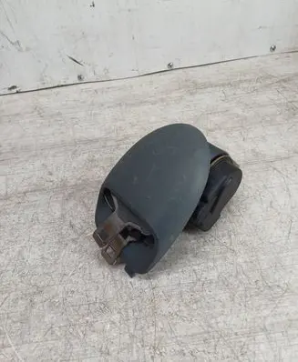 Renault Megane I Middle seatbelt (rear) 302420