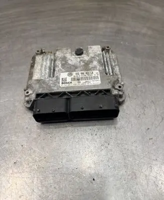 Volkswagen Golf V Engine control unit/module 03G906021LR 03G906021AN 0281013260