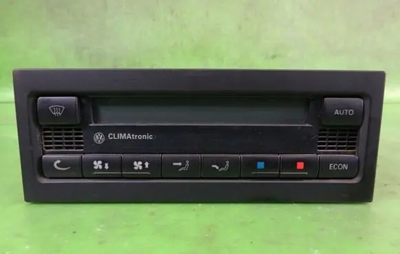 Volkswagen PASSAT B5.5 Climate control unit