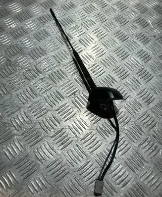 Suzuki Vitara (LY) Aerial GPS antenna PK19050