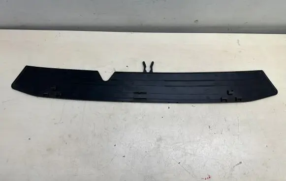 Audi A8 S8 D4 4H Intercooler air guide/duct channel 4H0807217