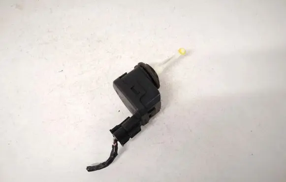 Volvo S40, V40 Headlight level adjustment motor 00787831 007878-31