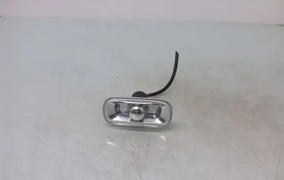 Audi A6 Allroad C5 Front fender indicator light 8E0949127